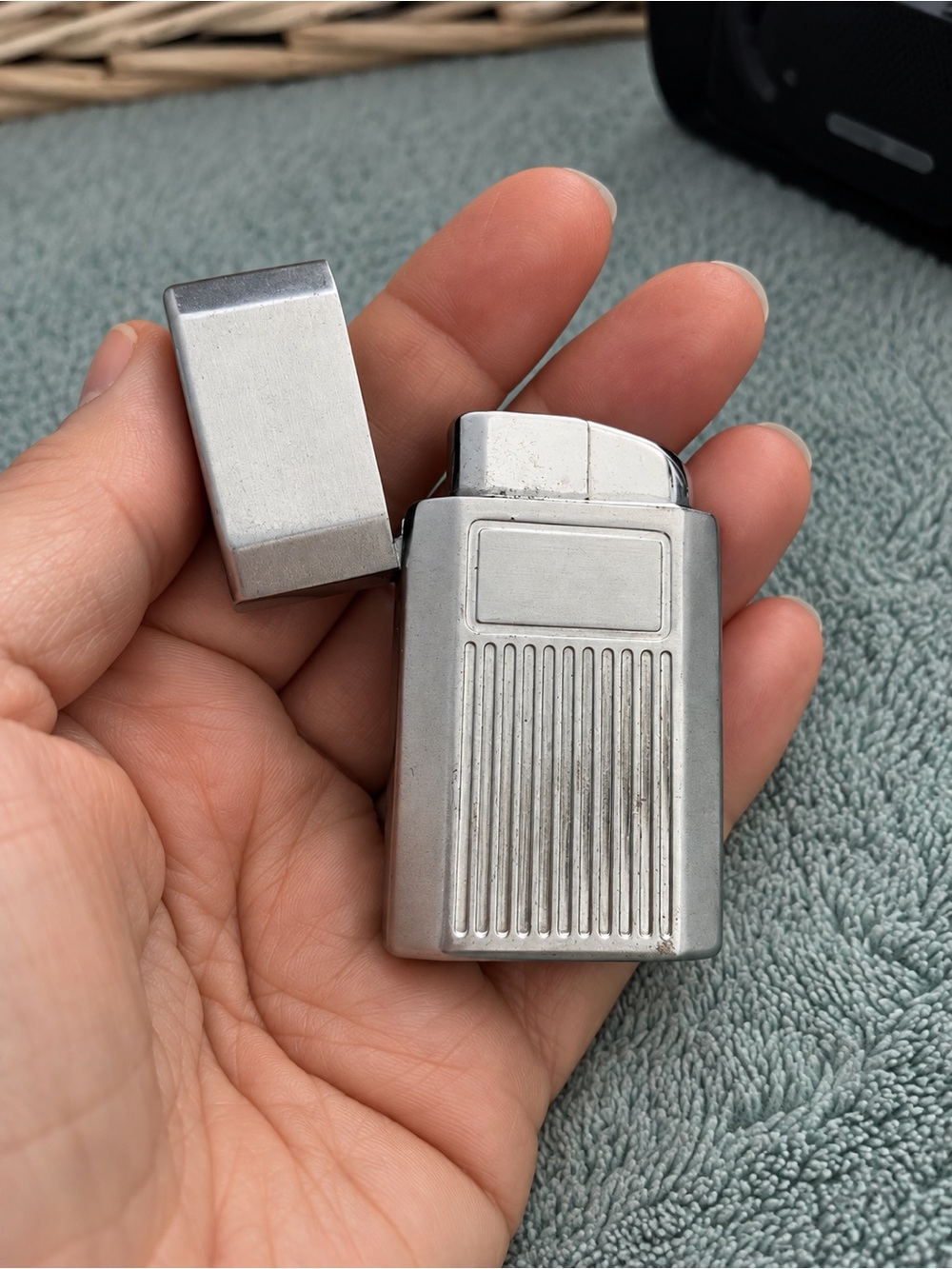 Vintage Ronson Butane Lighter Silver Ribbed Working Mid-Century - Picture 2 of 4